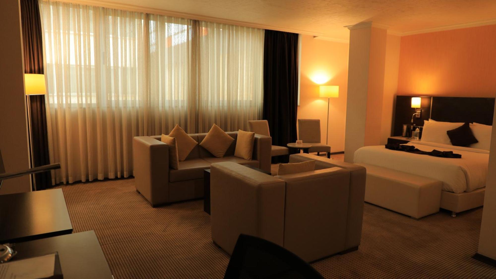 Cassiopeia Hotel Addis Ababa Exterior photo